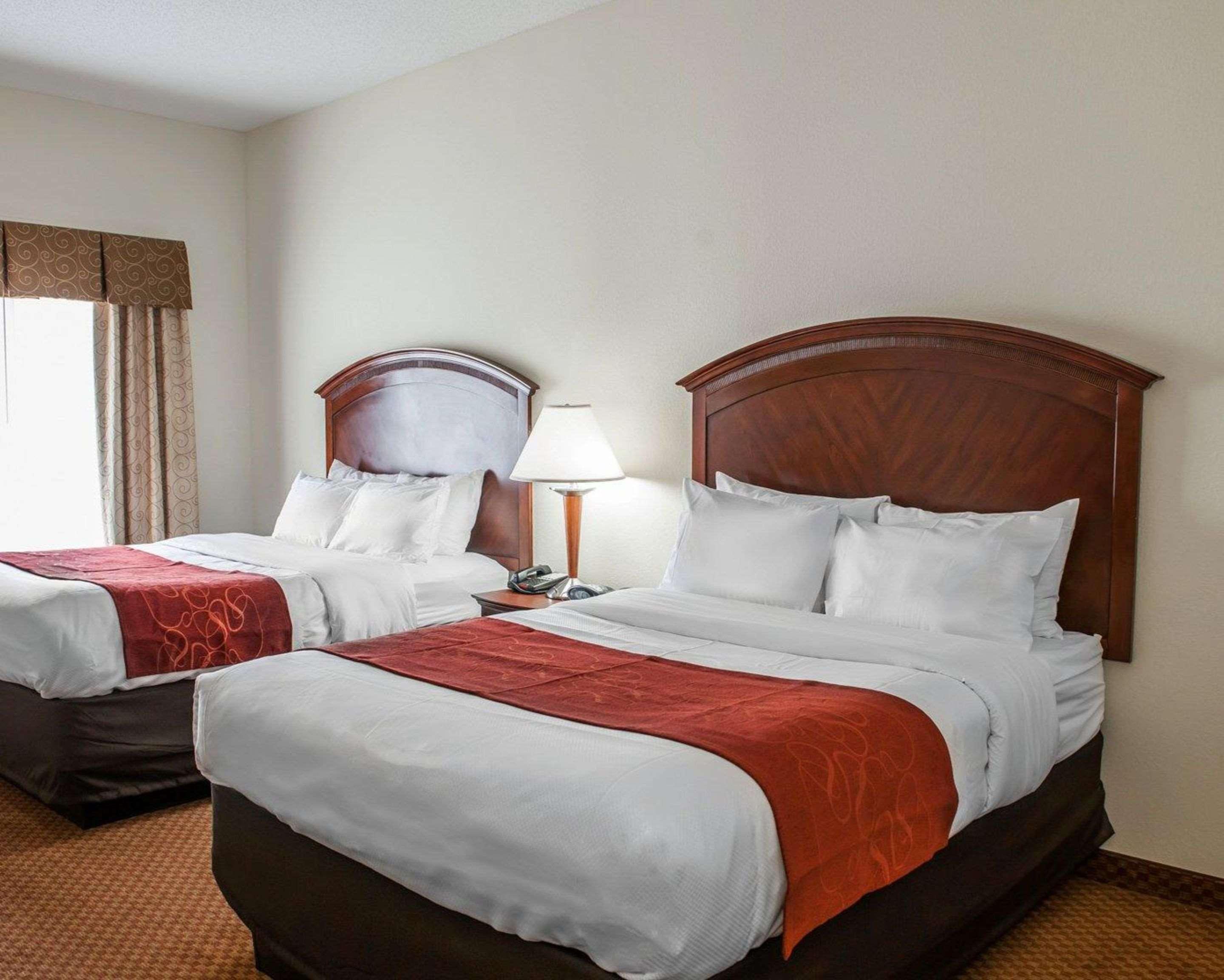 Comfort Suites Near Indianapolis Airport Exterior photo